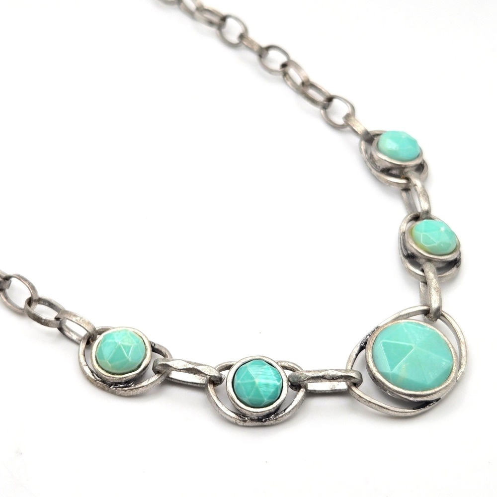 Karma Bella Silver Tone Link Green Faceted Glass Necklace Adjustable 18" to 20" - Picture 3 of 6